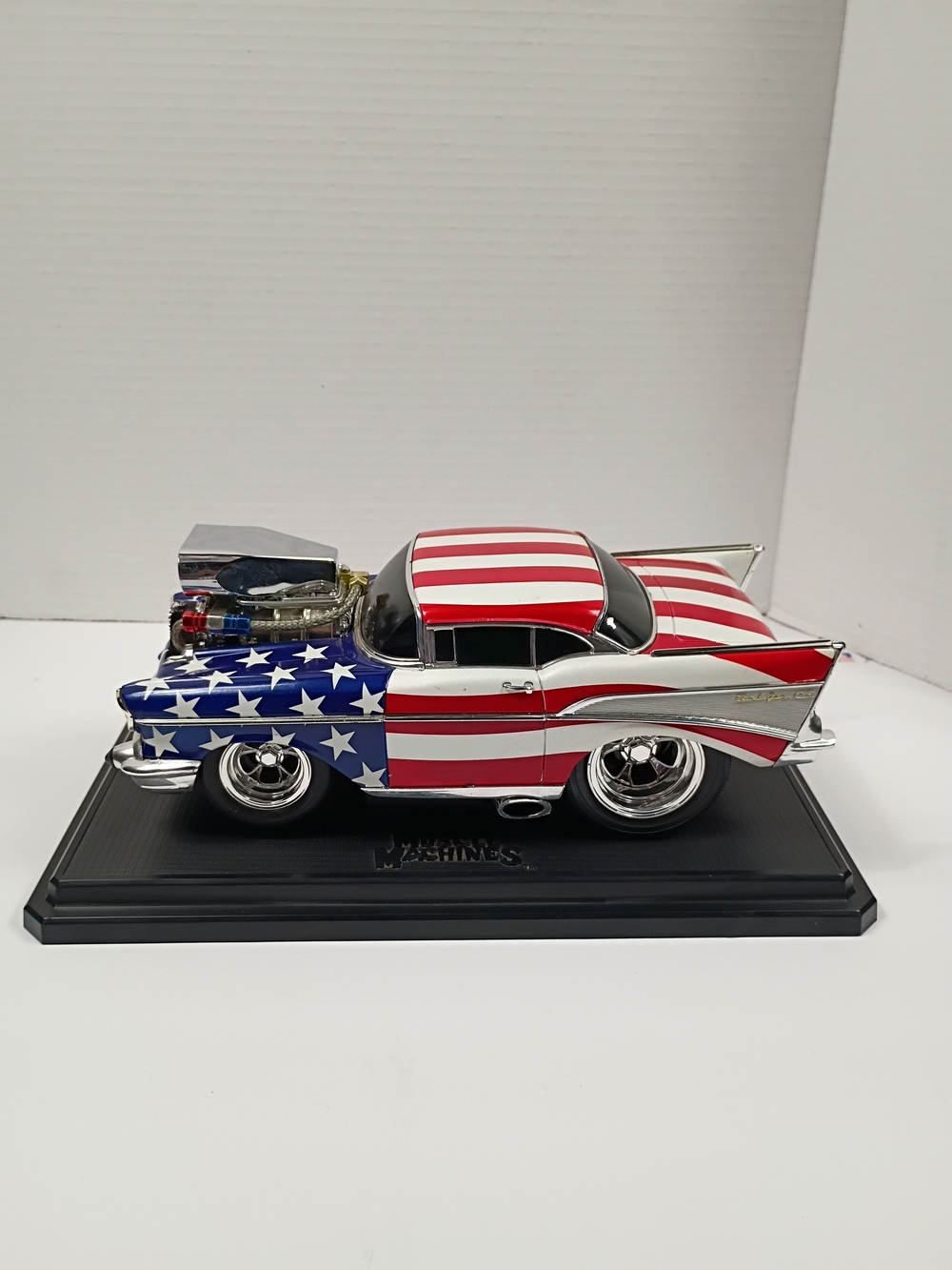 Custom Slammed 1/18 Muscle Machines 57 Chevy Stars & Stripes USA Flag